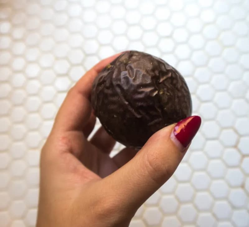 Kiedy jest sezon na marakuje? Sprawdź, kiedy możesz je kupić